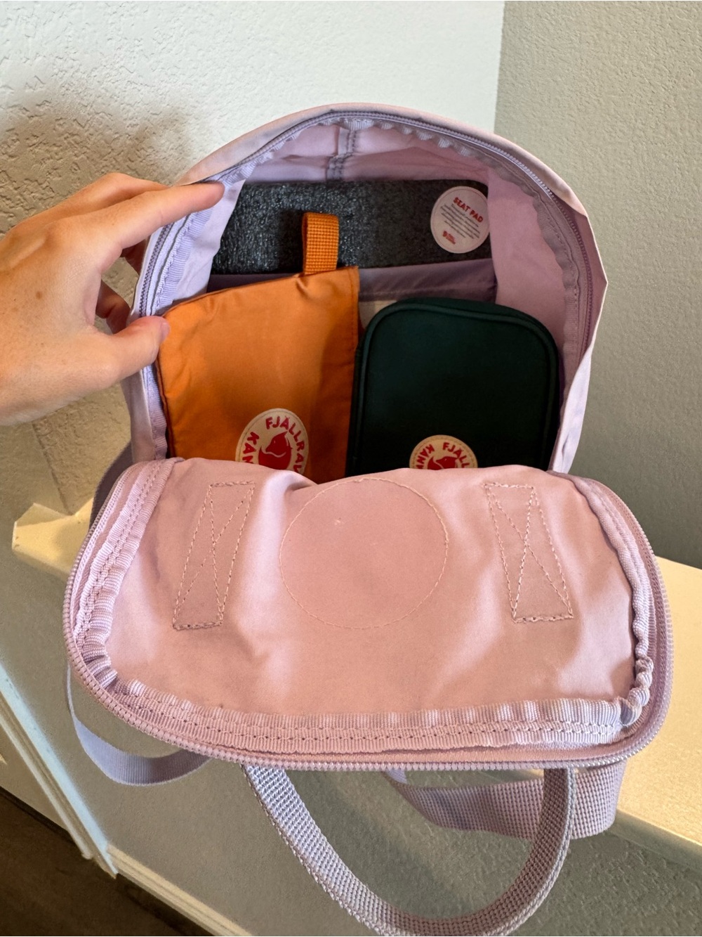 Fjallraven Kanken Lilac Backpack with Orange Pouch and Green Wallet - Picture 9 of 10